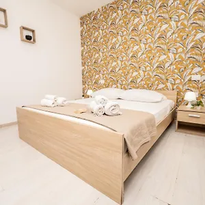 Central 128l , Palerme Italie